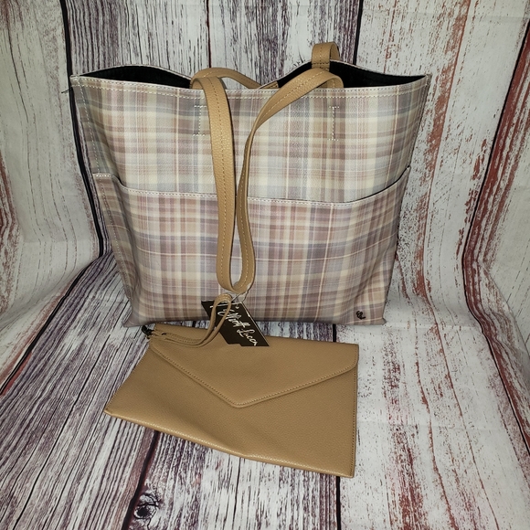 Elliot Lucca Delphine 2 in 1 Tote Sand Plaid - Picture 2 of 12